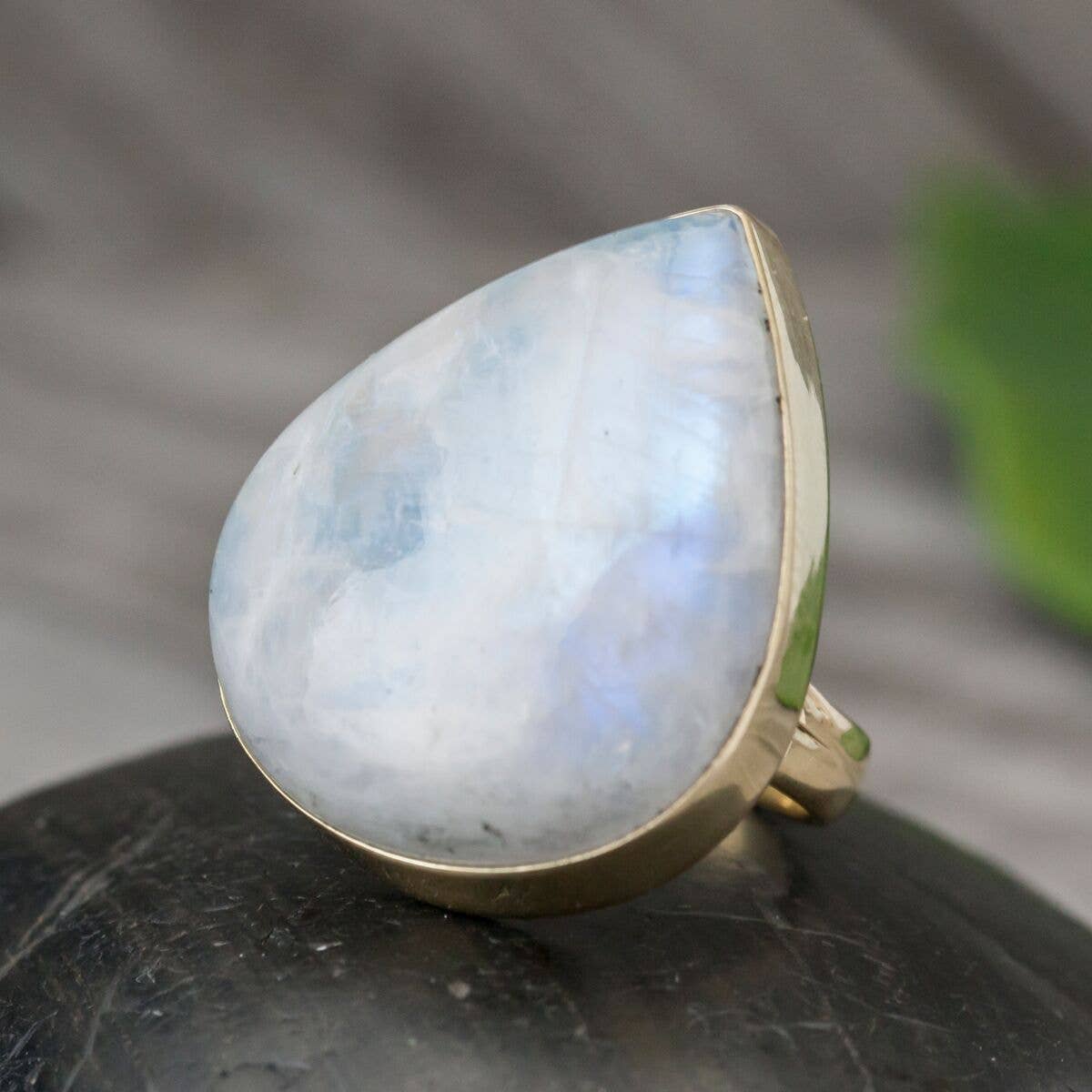 Freeform Moontone Ring