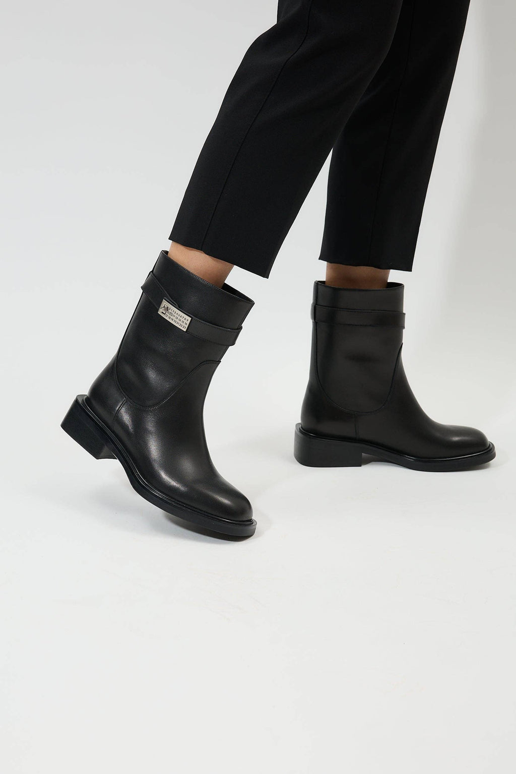 Hermia Black