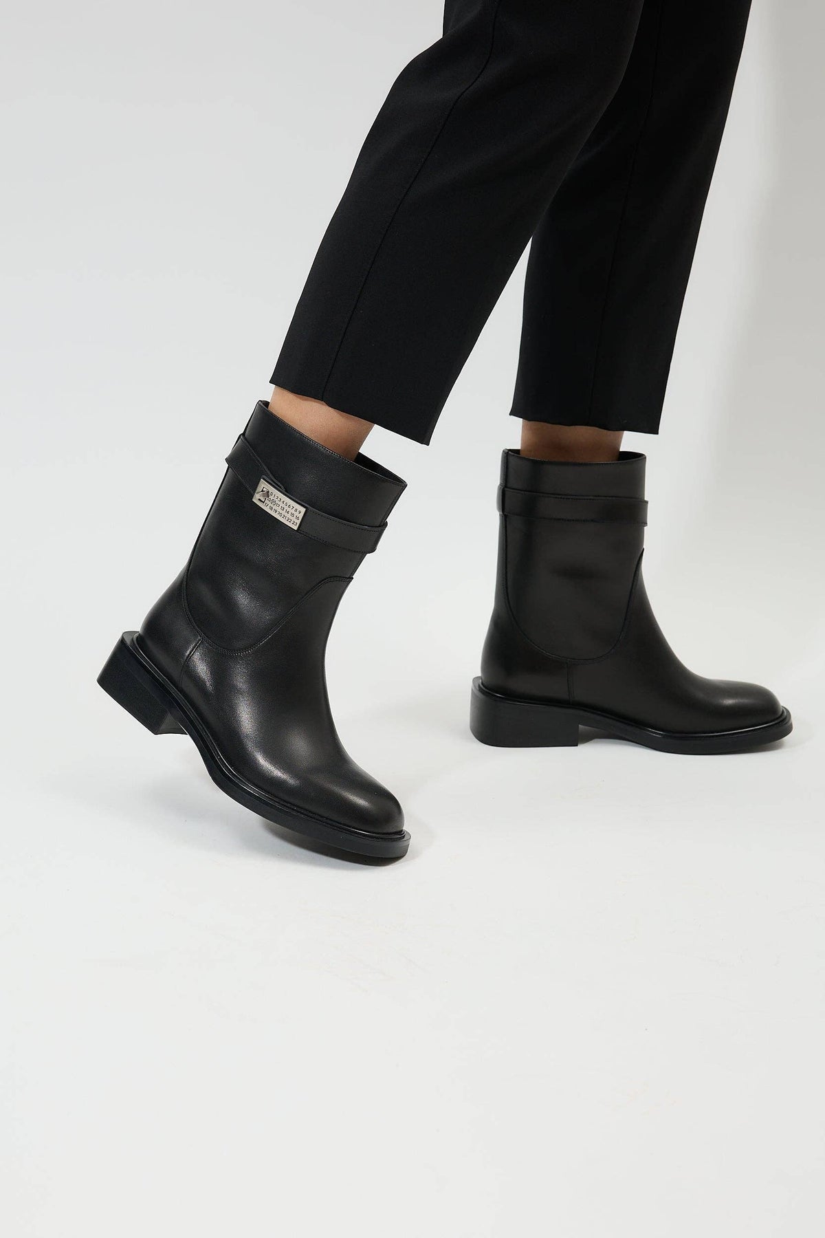 Hermia Black