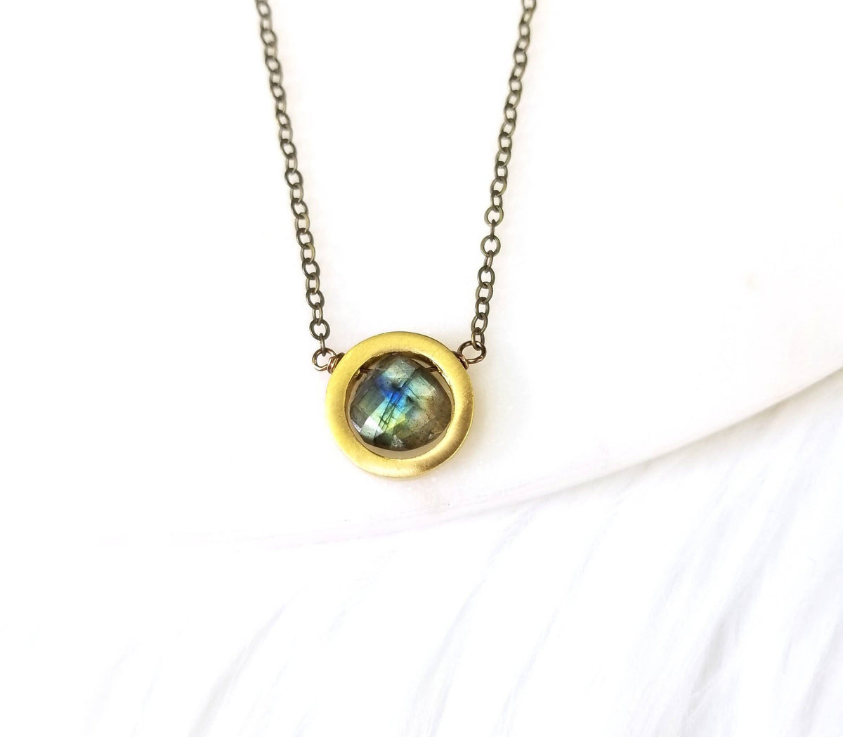 Labradorite Simple Pendant