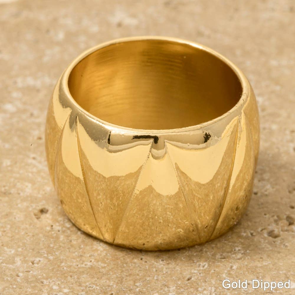 Dipped Wide Band
