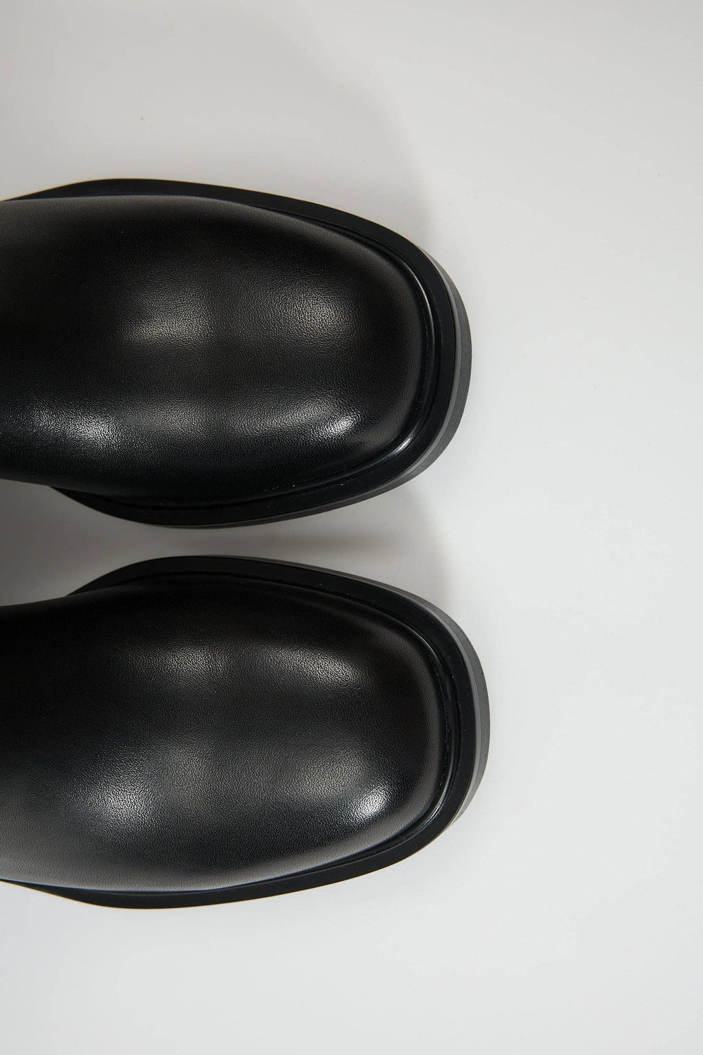 Hermia Black